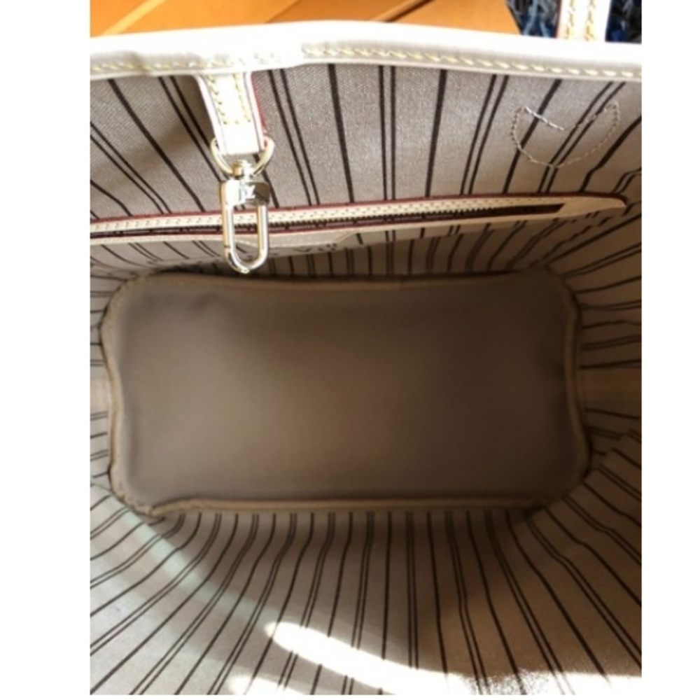 Bag - Picture 2 of 8